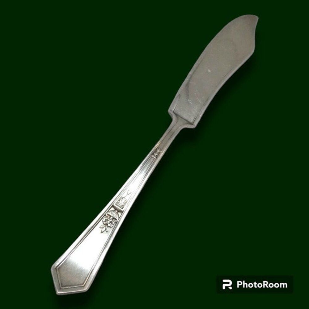 International Silver-WM Rogers La Touraine Master Butter Knife-1920-Art Nouveau